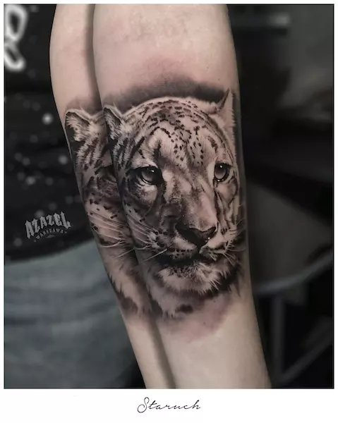 Realistyczny tygrys jako pomysł na tatuaż